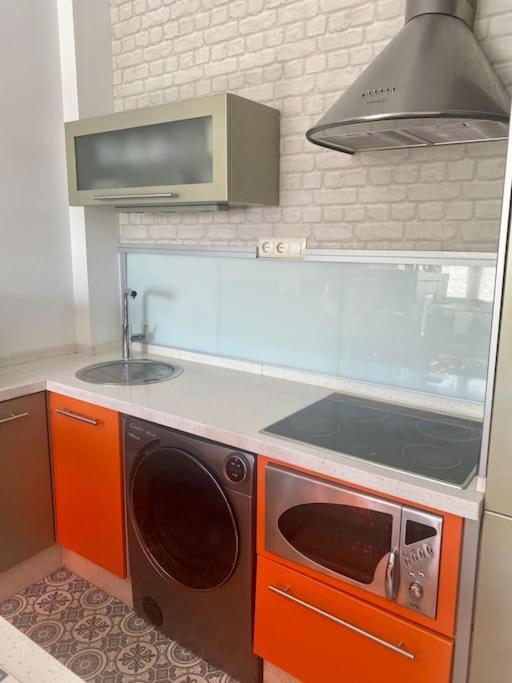 Fibes Con Piscina Y Parking Gratis Apartamento Sevilla Este Eksteriør billede