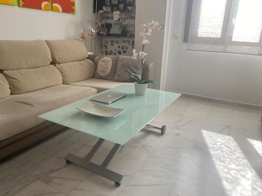 Fibes Con Piscina Y Parking Gratis Apartamento Sevilla Este Eksteriør billede