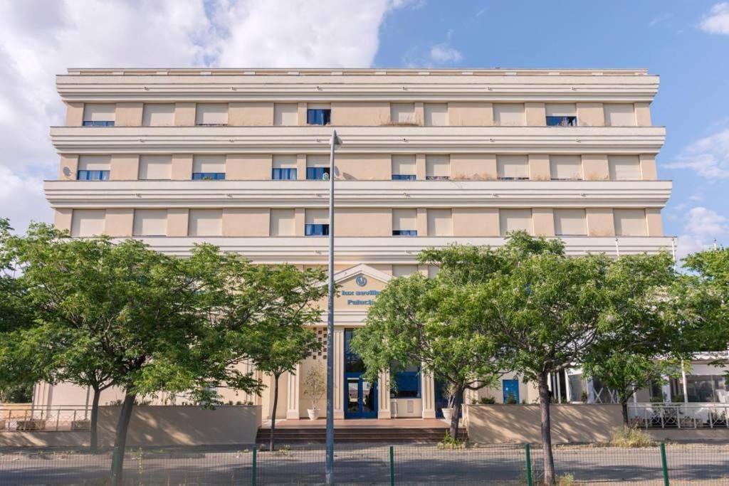 Fibes Con Piscina Y Parking Gratis Apartamento Sevilla Este Eksteriør billede